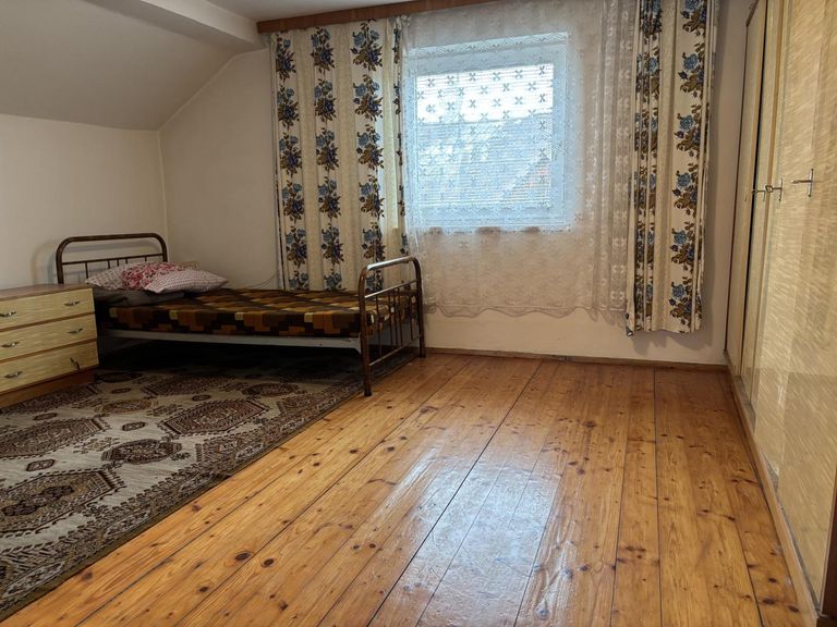Schlafzimmer DG