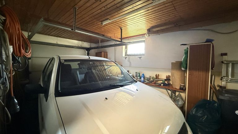 Garage im Keller