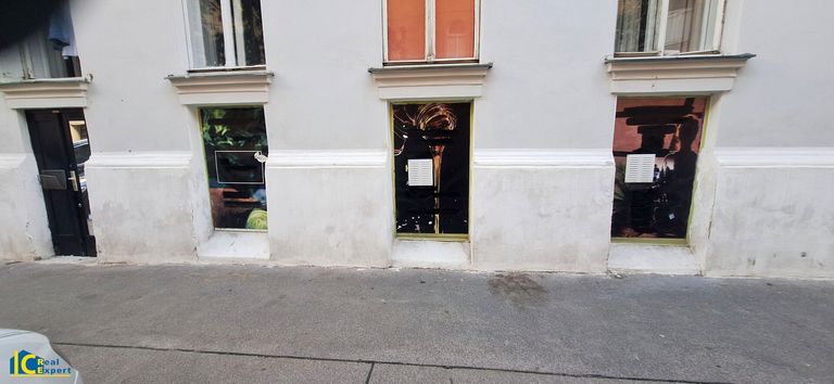 Außenansicht des Souterrainlokals