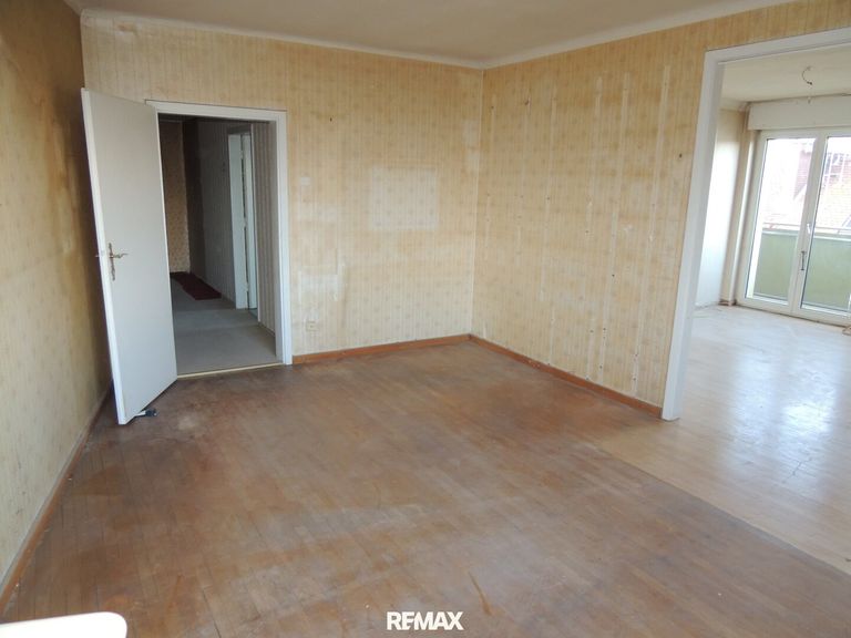 Zimmer / Ausgang Flur