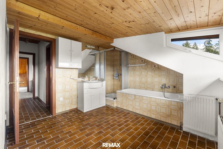 Badezimmer DG