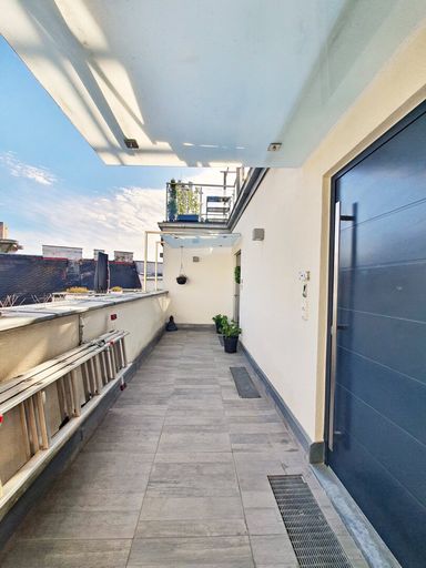 DG Etage |  Wohnungsentree