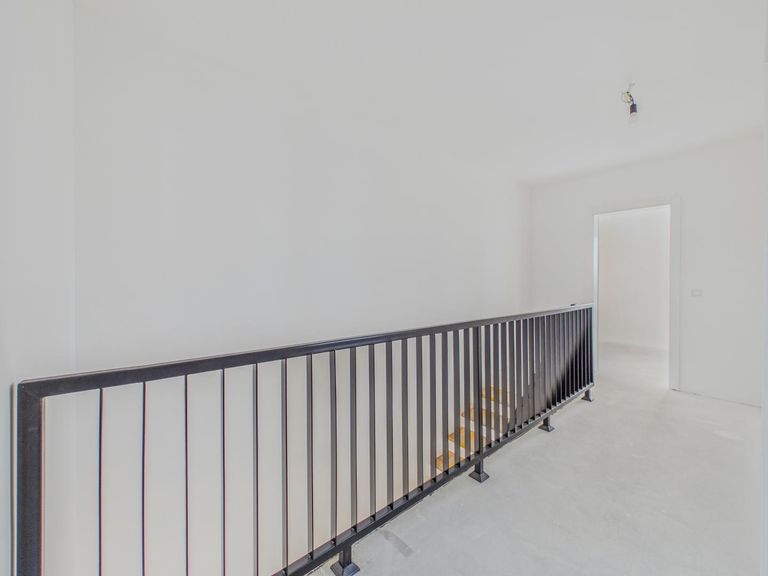 Haus B Flur 1