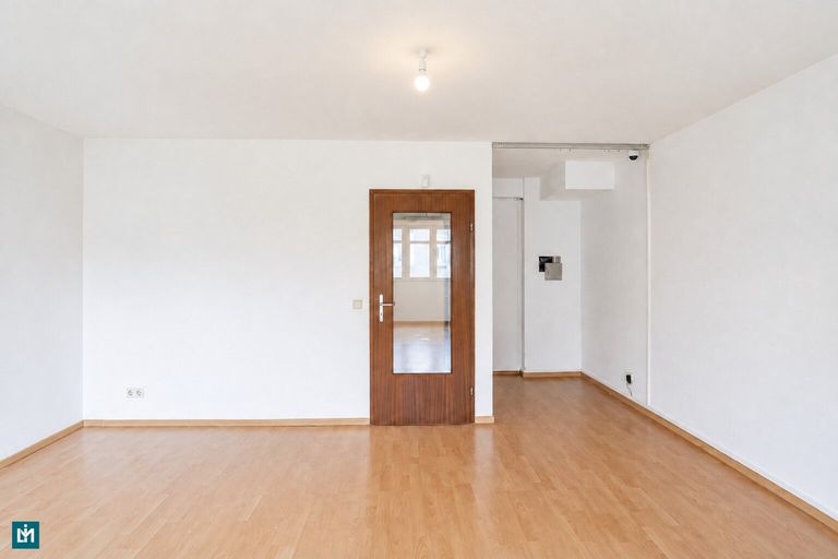 Wohn- Schlafzimmer (S)