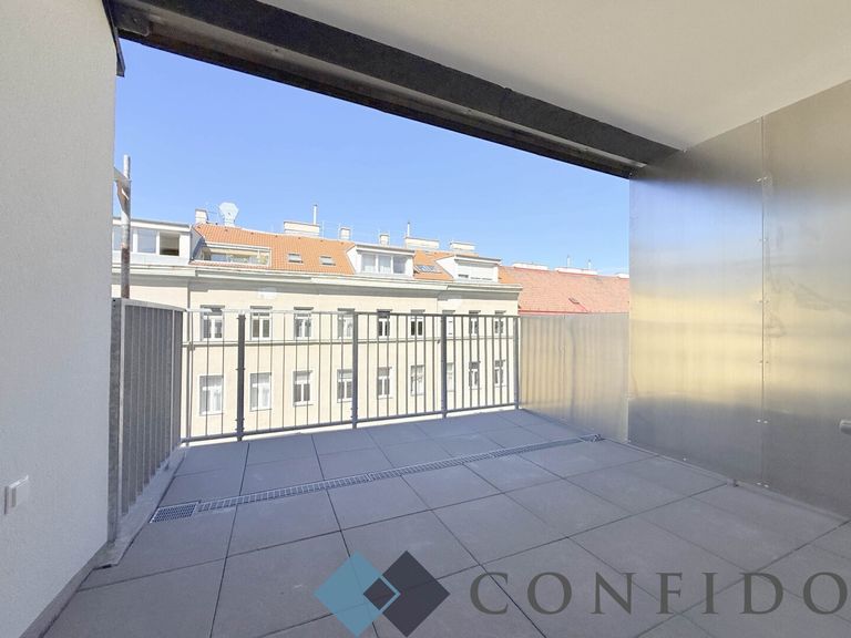 Loggia/ Balkon