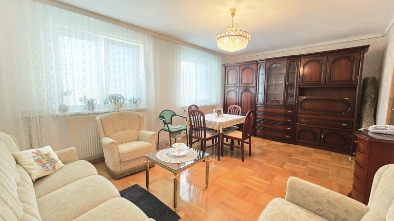 02 Wohnzimmer