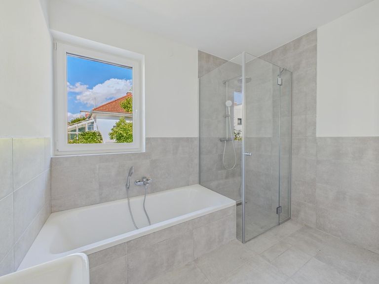 Badezimmer 2