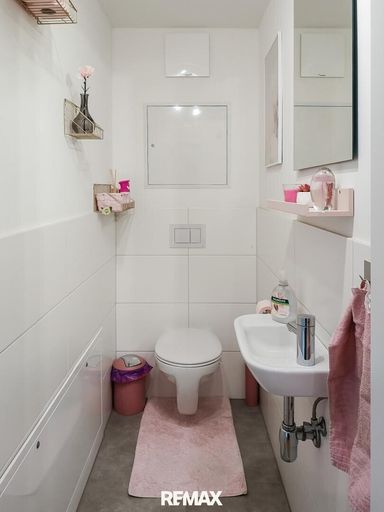 WC mit rosa Flair