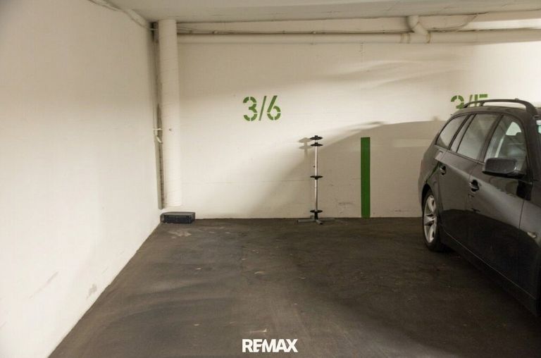 Tiefgaragen Parkplatz