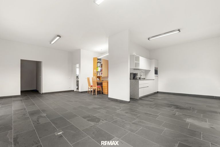 Eingangsbereich/Büro/Verkaufsraum/Teeküche