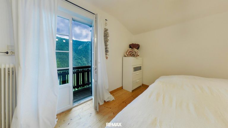 Hauptschlafzimmer mit Balkon