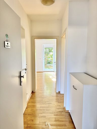 Flur zu den Wohnräumen
