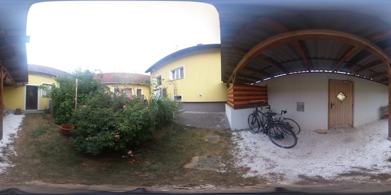 Hof Eingangsbereich