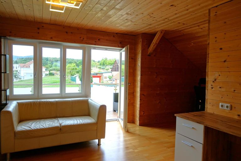 Wohnzimmer DG