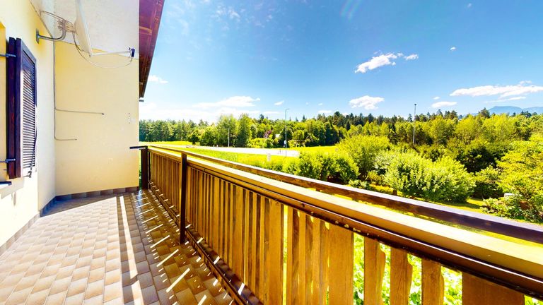 Balkon (OG)