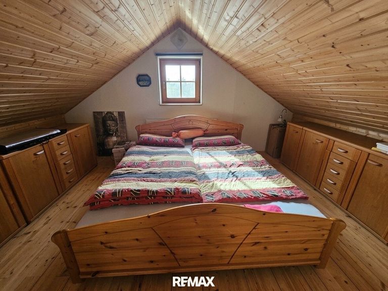 Schlafzimmer im OG
