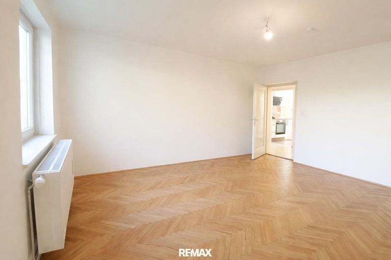Wohnzimmer freundlich und hell 