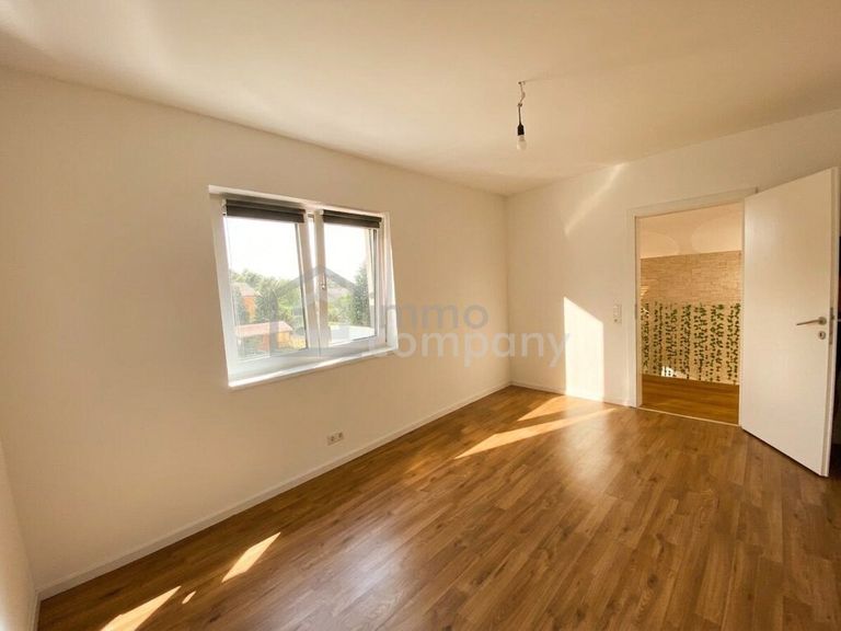 Zimmer 2 OG