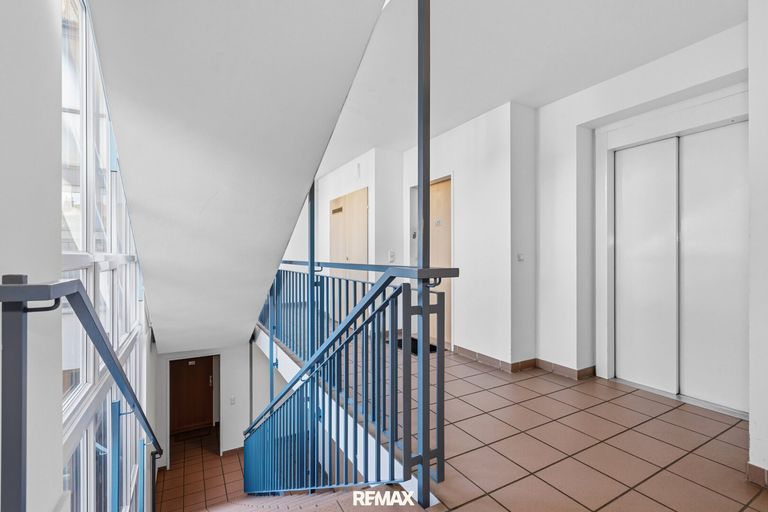 Stiegenhaus/Lift