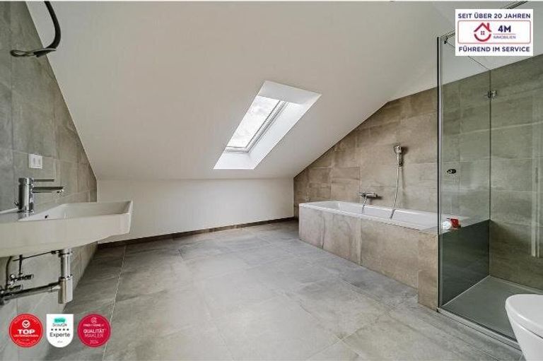 Badezimmer DG