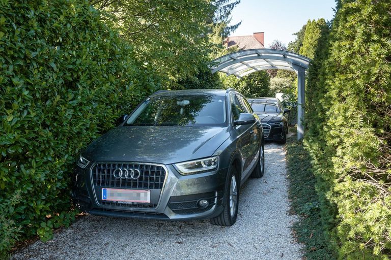 13 Carport