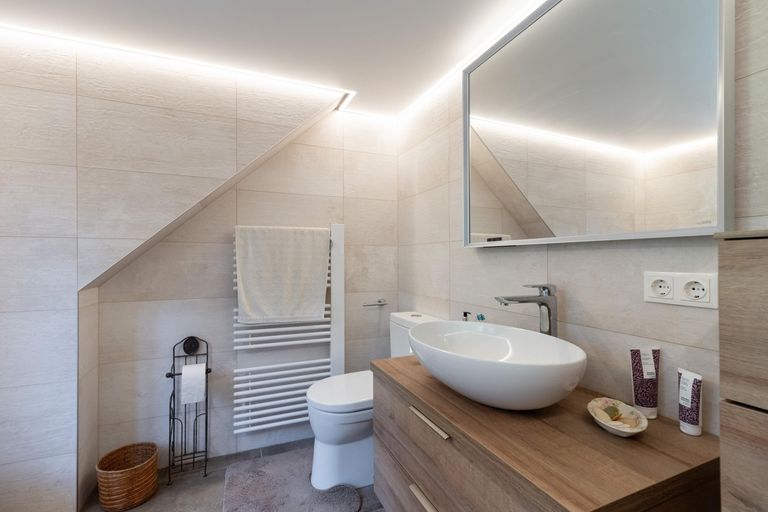 30 Badezimmer OG