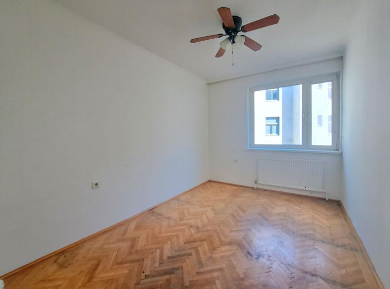 6 Zimmer