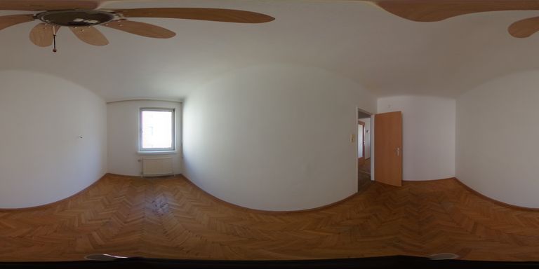 R0011240