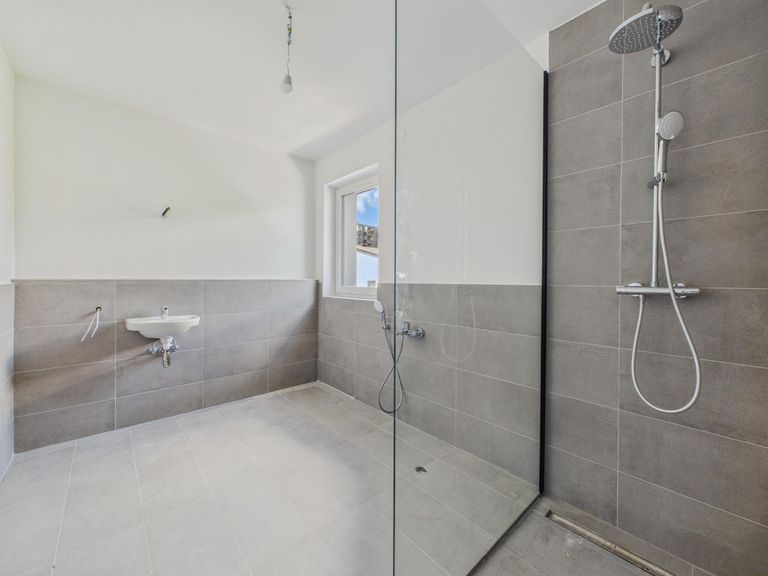 Badezimmer 2