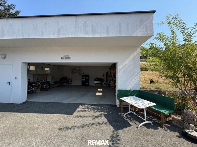 Garage NEU