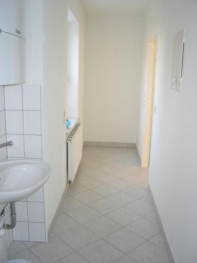 102-0204_IMG