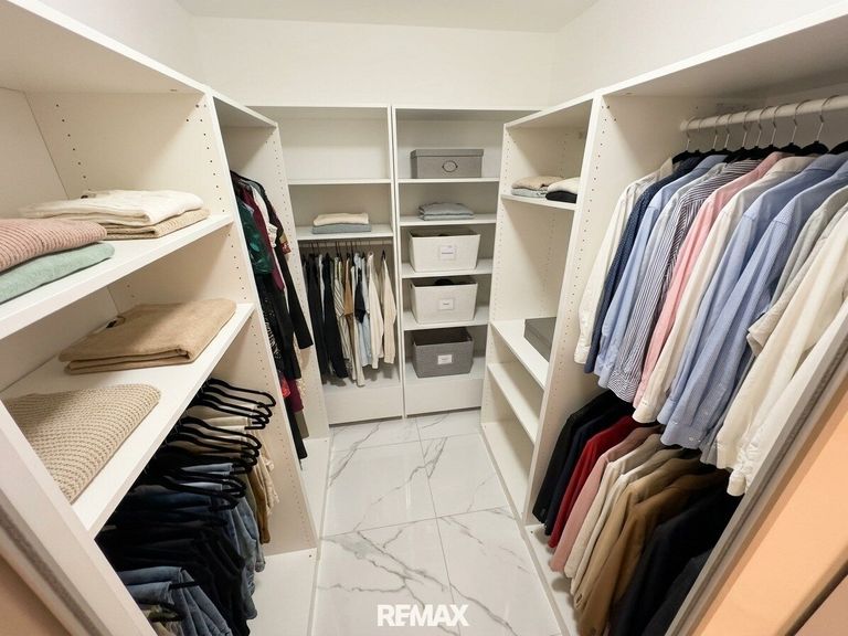 Begehbarer Schrank OG