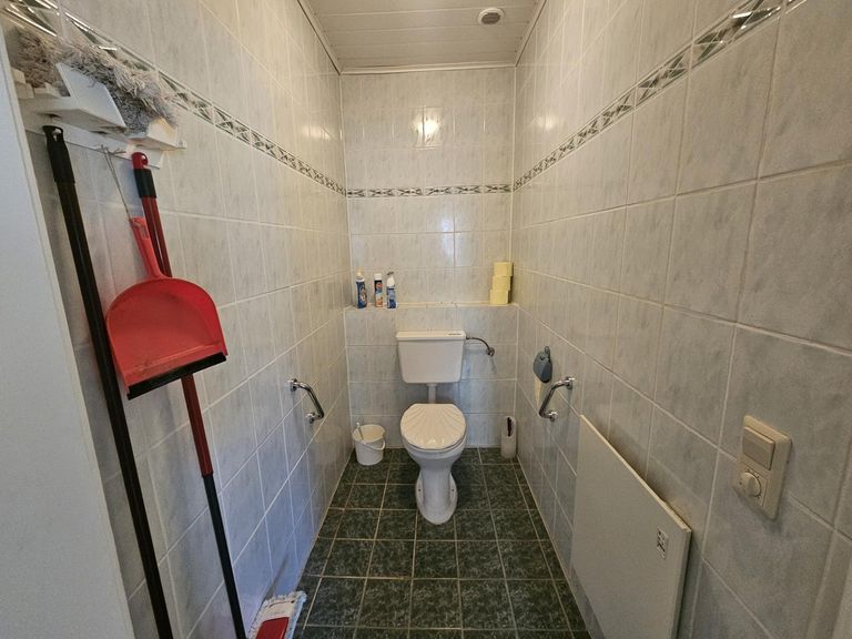 WC