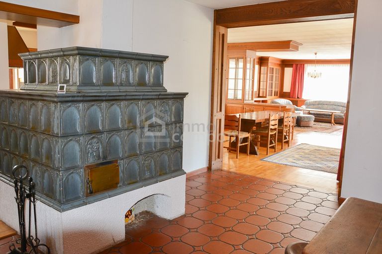 Kachelofen, Blick in Wohn/Essbereich