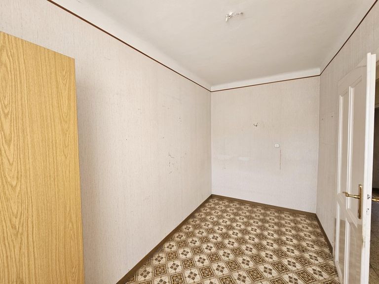 kleines Zimmer EG (1)