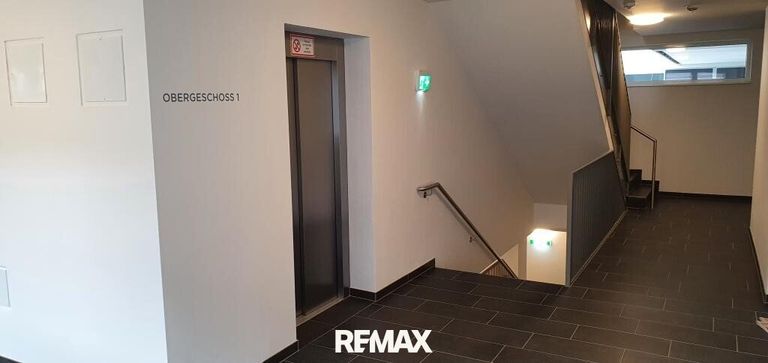 Stiegenhaus/Lift