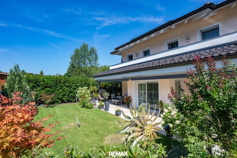 Traumhaftes Einfamilienhaus mit Garten
