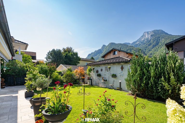 Gemütlicher Garten mit Blick auf den Untersberg