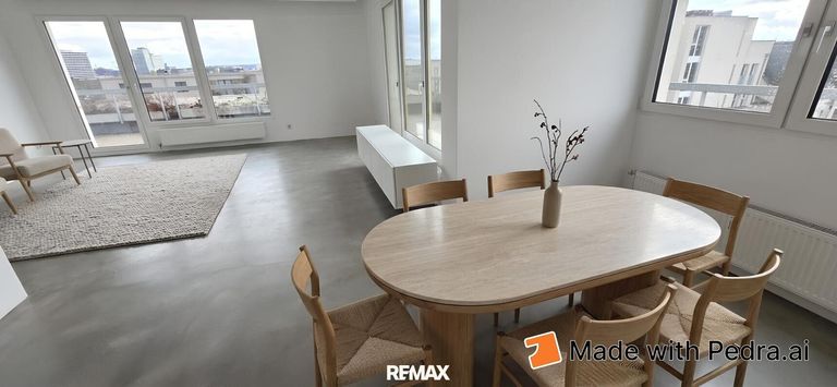 Homestaging Esszimmer (KI generiert)