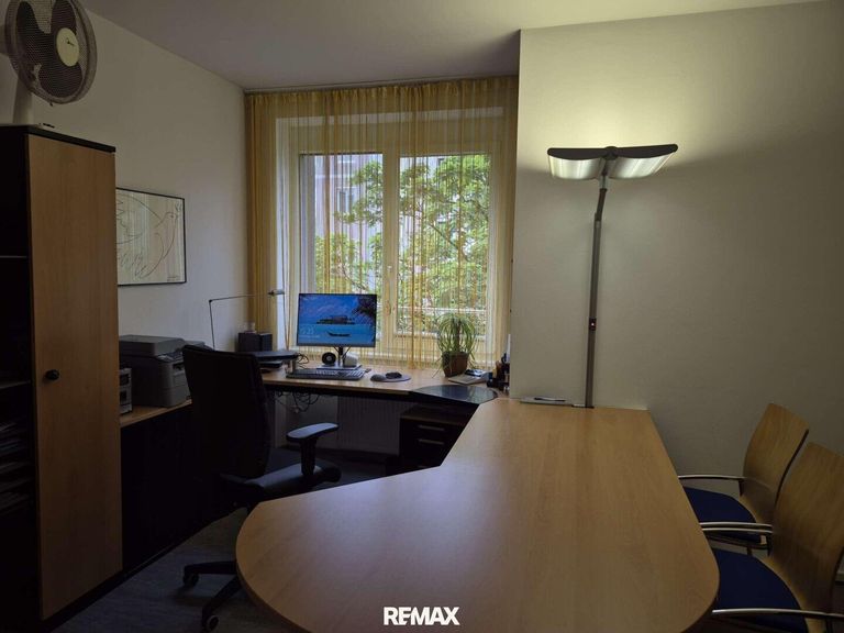 Büro  (2)