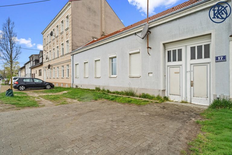 Gebäude