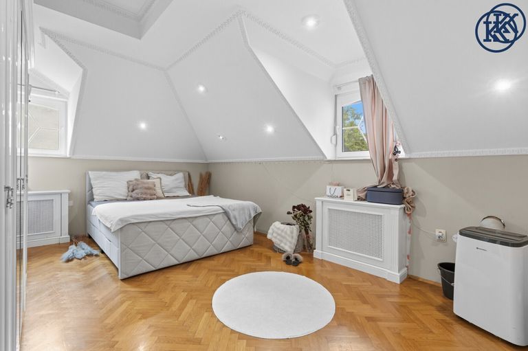 Schlafzimmer 4