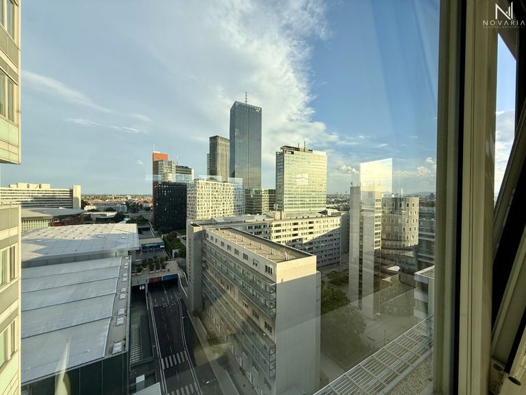 AUSBLICK-OSTEN