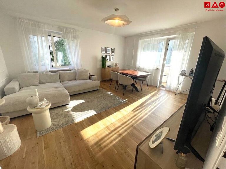 Wohnzimmer/Esszimmer