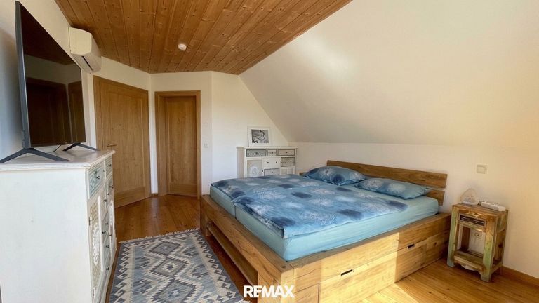 Schlafzimmer OG