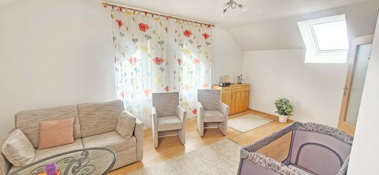 Wohnzimmer DG