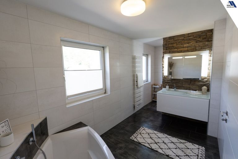 OG Badezimmer