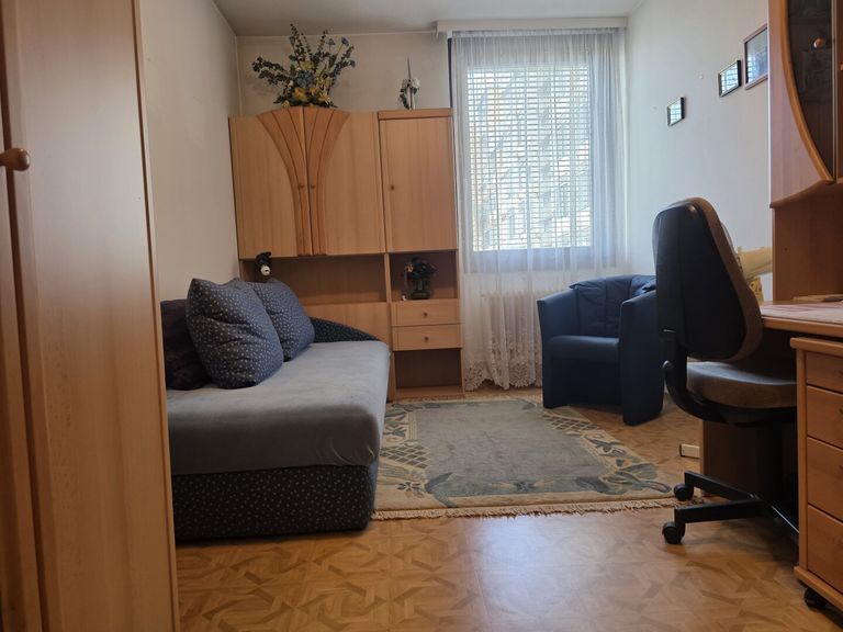 Schlafzimmer 1