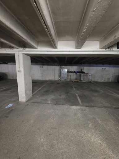Tiefgaragenparkplatz