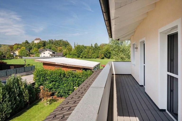 Balkon im Obergeschoss